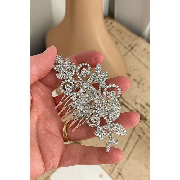 NWT Christina Collection silver tone rhinestone hair comb - Picture 4 of 4